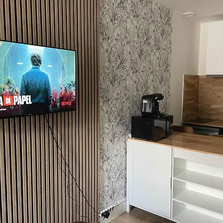 Modern Near Historic Center Bordeaux